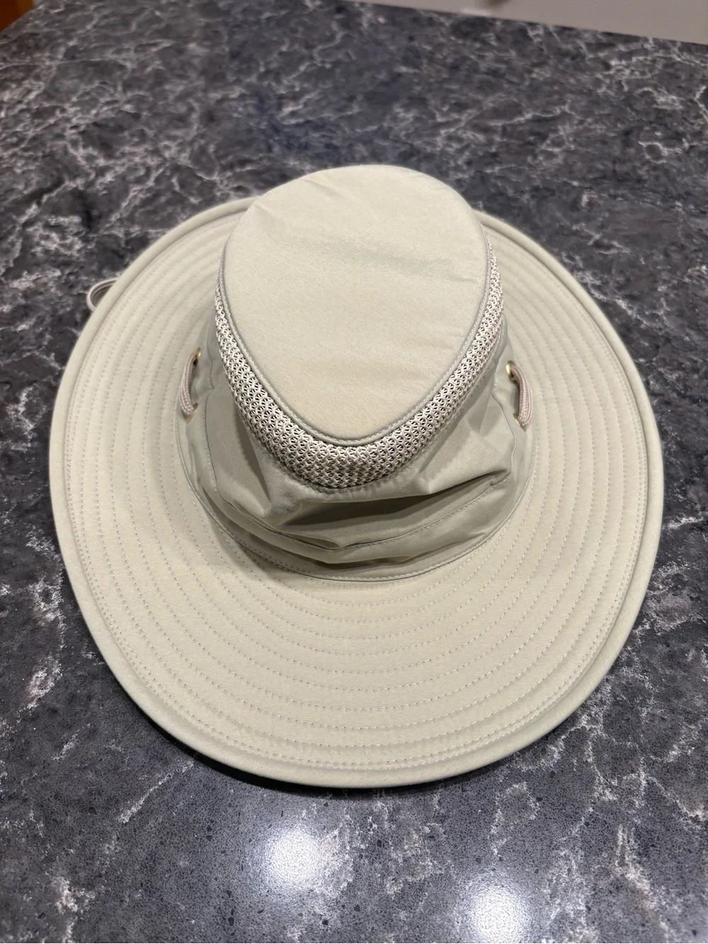 Tilley hat 7 1/4 - Picture 1 of 8